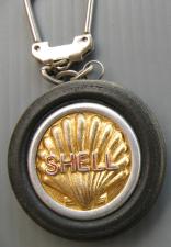 shell dans un pneu