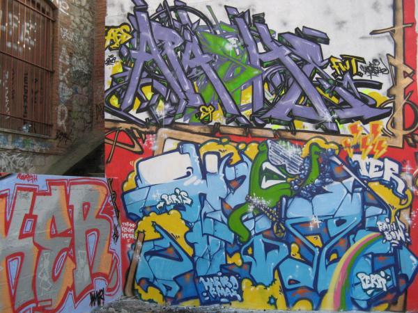2 graffitis